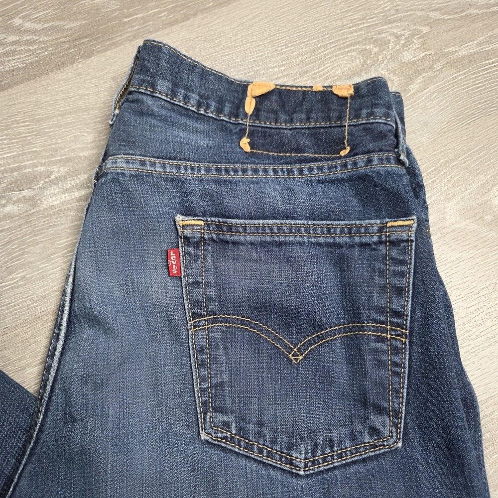 Levi's 501 Original Men's Jeans Medium Wash Size 34x32 - Picture 2 of 10